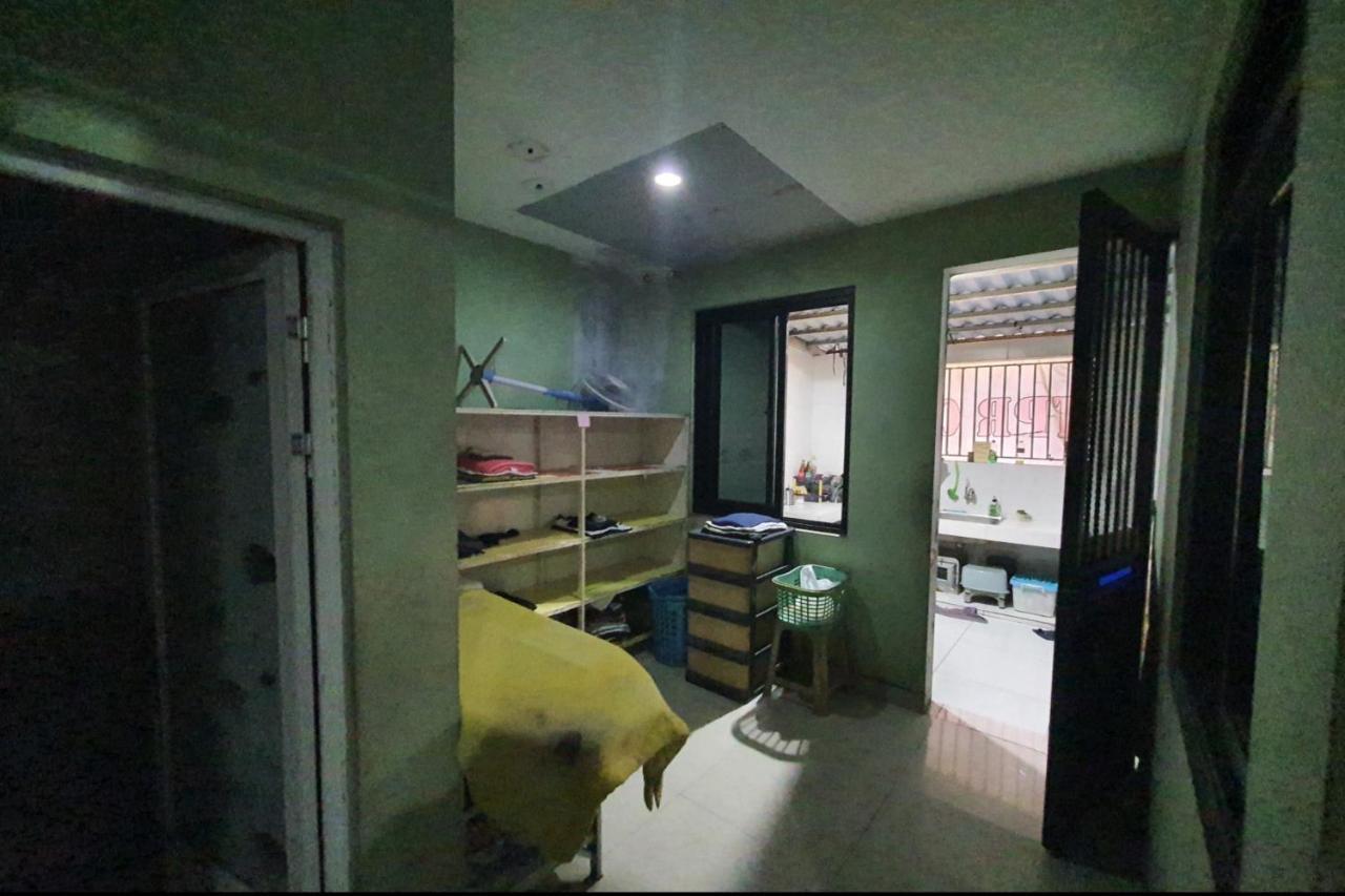 Oyo 93109 Garden Homestay 1 Tpr Sorabaya Extérieur photo