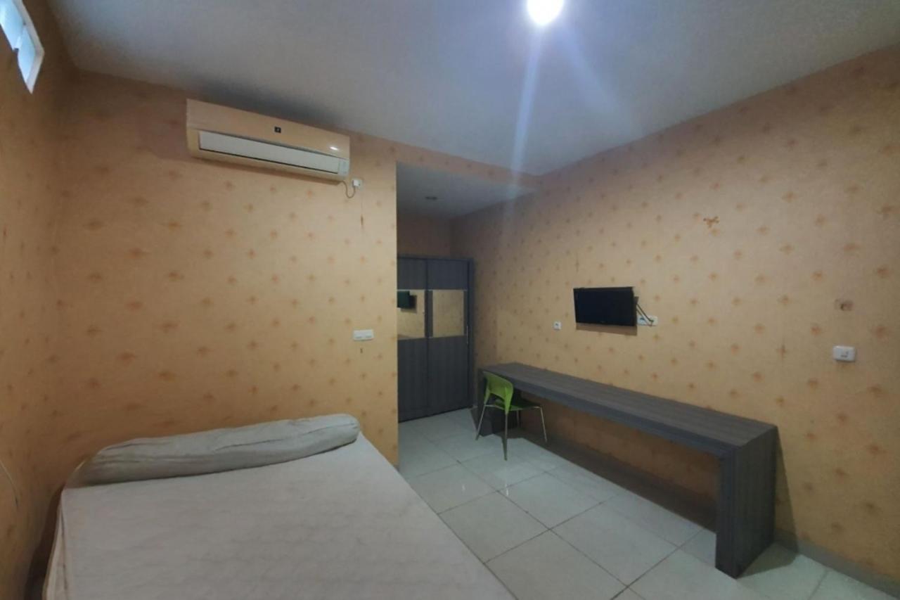 Oyo 93109 Garden Homestay 1 Tpr Sorabaya Extérieur photo