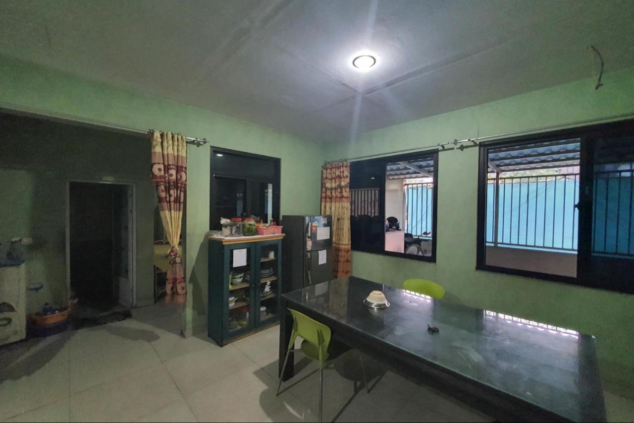 Oyo 93109 Garden Homestay 1 Tpr Sorabaya Extérieur photo