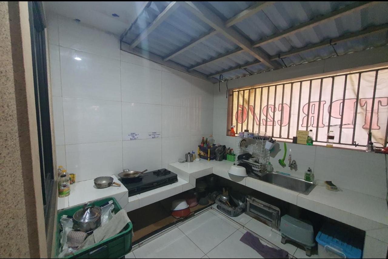 Oyo 93109 Garden Homestay 1 Tpr Sorabaya Extérieur photo